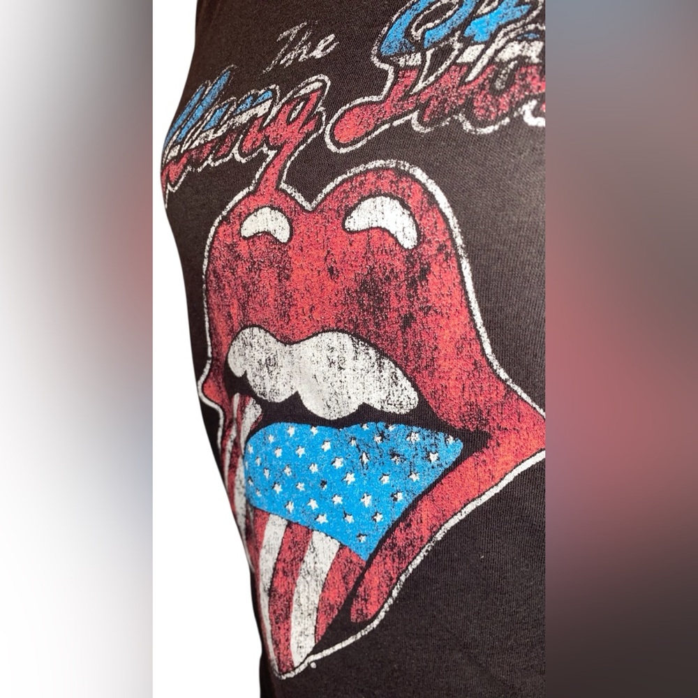 ROLLING STONES USA Band Tee-Shirt Cropped Sleeveless Distressed Black Red SZ Med - Picture 3 of 4